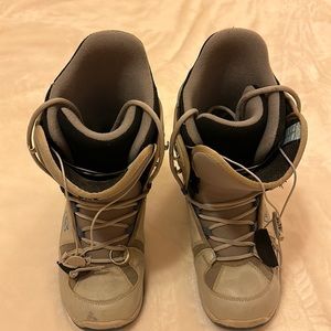 Women’s Burton Tribute Snowboard boots